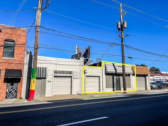 Live-Work Opportunity in Heart of West Midtown | ± 2,700 SF | Showroom/ Industrial/ Loft-Office: 903 Marietta St NW, Atlanta, GA 30318